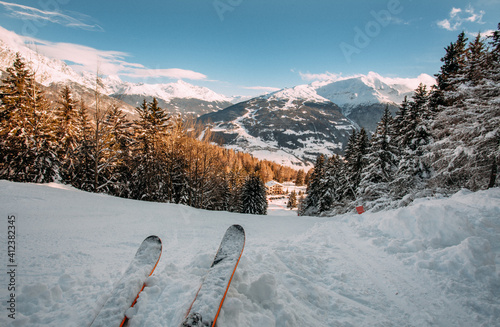 Skiing in powder snow