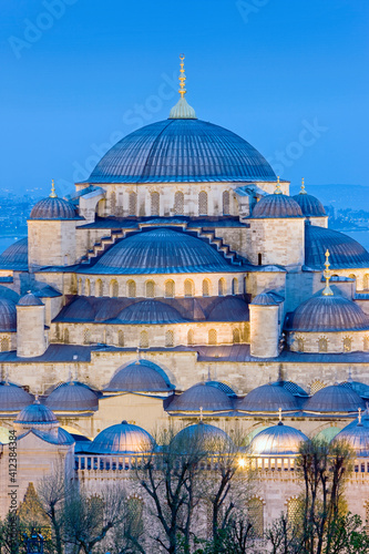 The Blue Mosque (Sultan Ahmet Mosque), Istanbul, Marmara province, Turkey, Europe photo