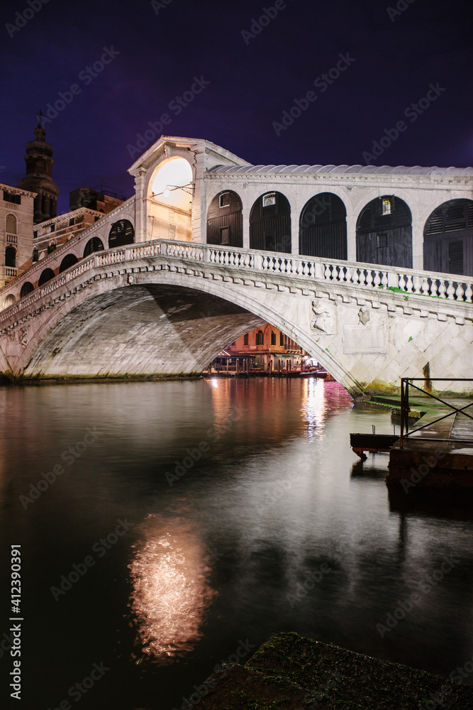 Rialto Bridge (Ponte Rialto) on Canal Grande in Venice Rialto Bridge (Ponte Rialto) on Canal Grande in Venice