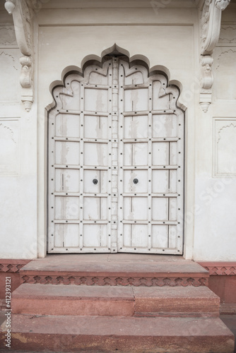 mogul door in Agra Fort