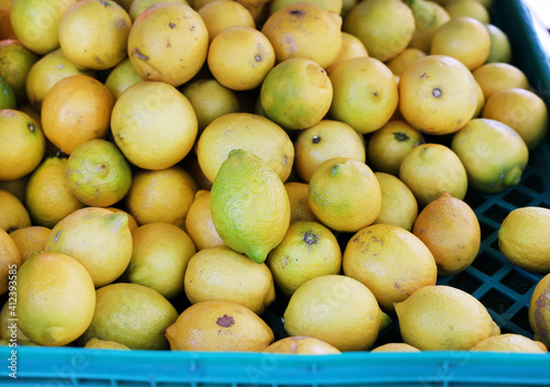 market lemons