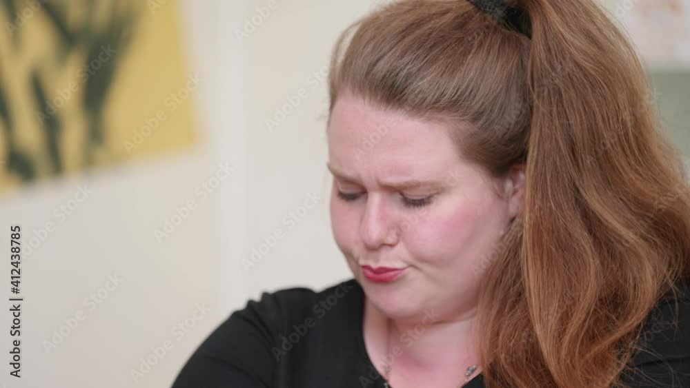 [4k] sad plus size woman pouting