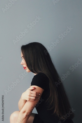 Obraz na płótnie Beautiful young model, longhair girl with bright make-up, red lips w salonie