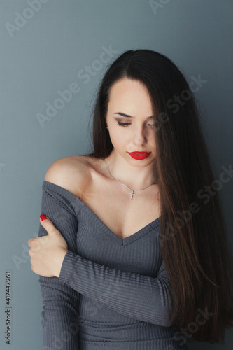 Obraz na płótnie Beautiful young model, longhair girl with bright make-up, red lips w salonie