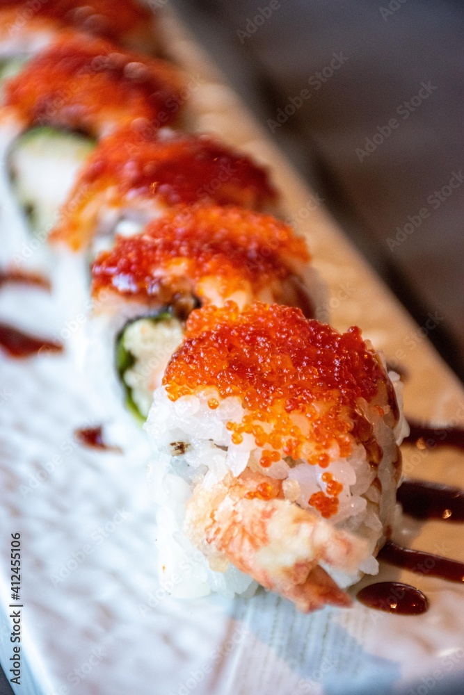 Ebiten (gambero in tempura, maionese, insalata, salsa teriyaki, tobiko