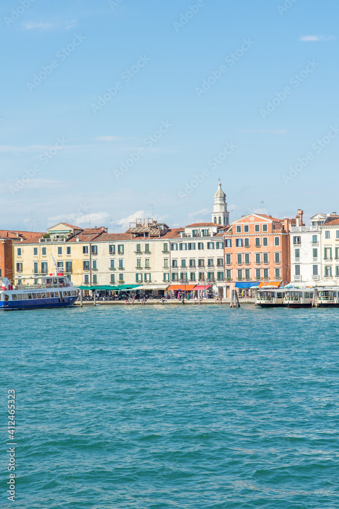 discovery of the city of Venice and its small canals and romantic alleys