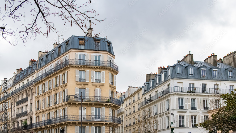 Paris, typical facade 