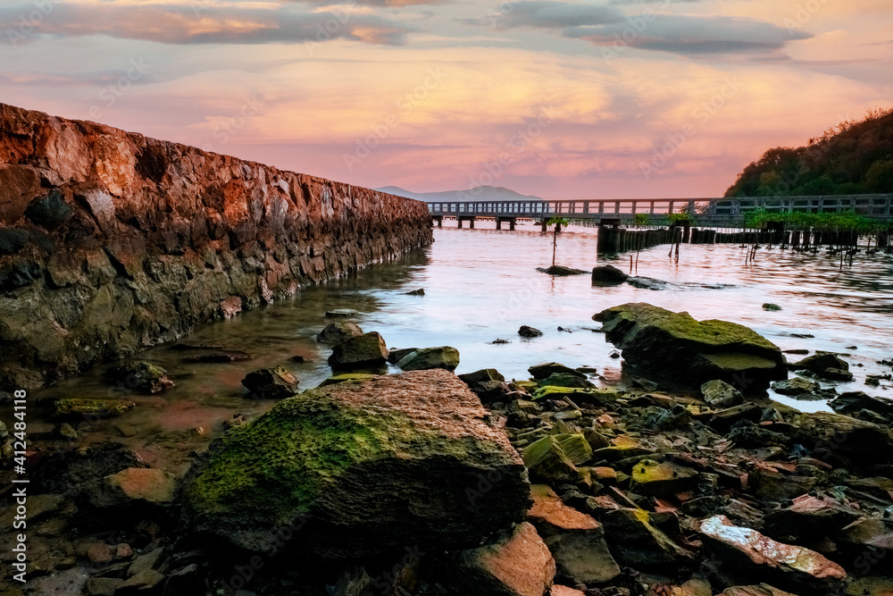 Fototapeta premium Rock on Sea shore Evening Time Beautiful Sunset Sea scape