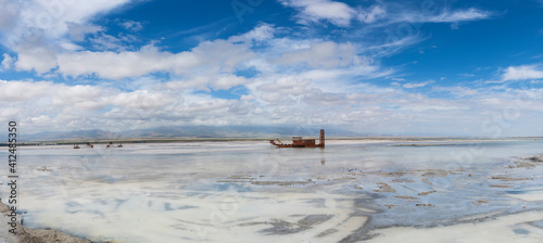 Qinghai - Caka Salt Lake, China photo