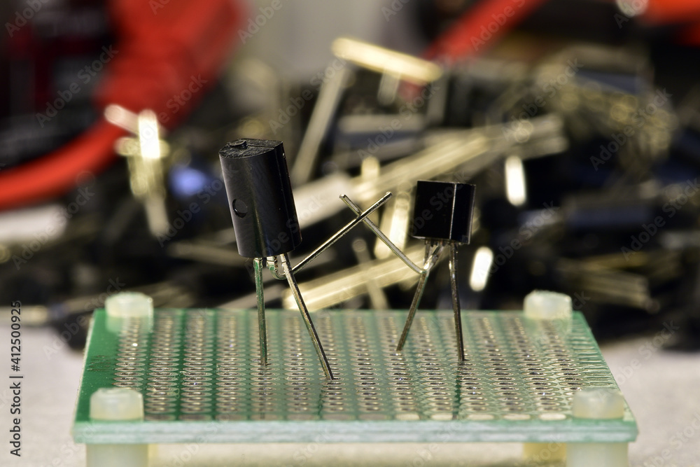 Fight between two low-power silicon transistors