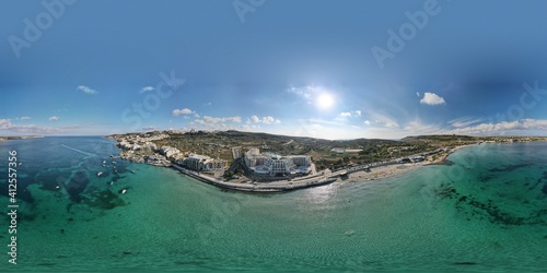 Malta Mellieħa . Hotel DB Sea Bank Resort & Spa Zdjęcia z drona . Panorama 360