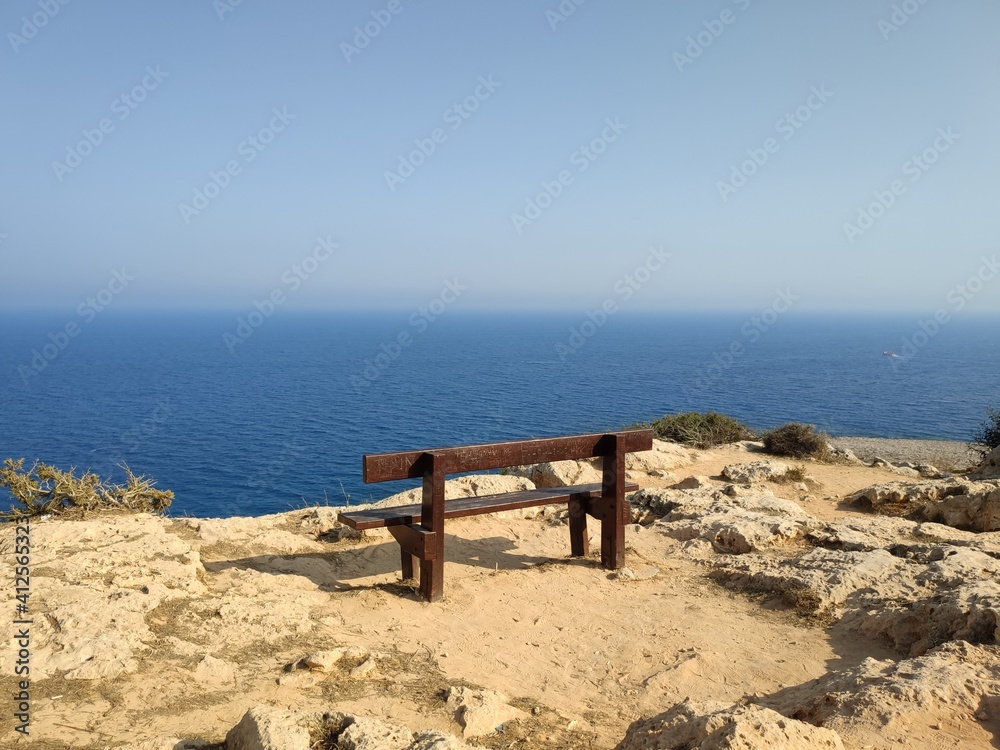 Fototapeta premium bench by the sae