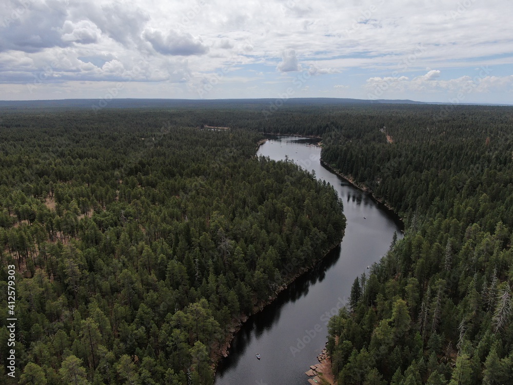 Obraz premium defaultWoods Canyon Lake, along the Mogollon Rim in Northern Arizona. A popular summer destination to escape the heat of Phoenix.