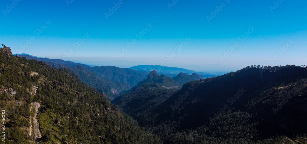 Un paisaje de montaña desde la sierra central de Veracruz en Mexico