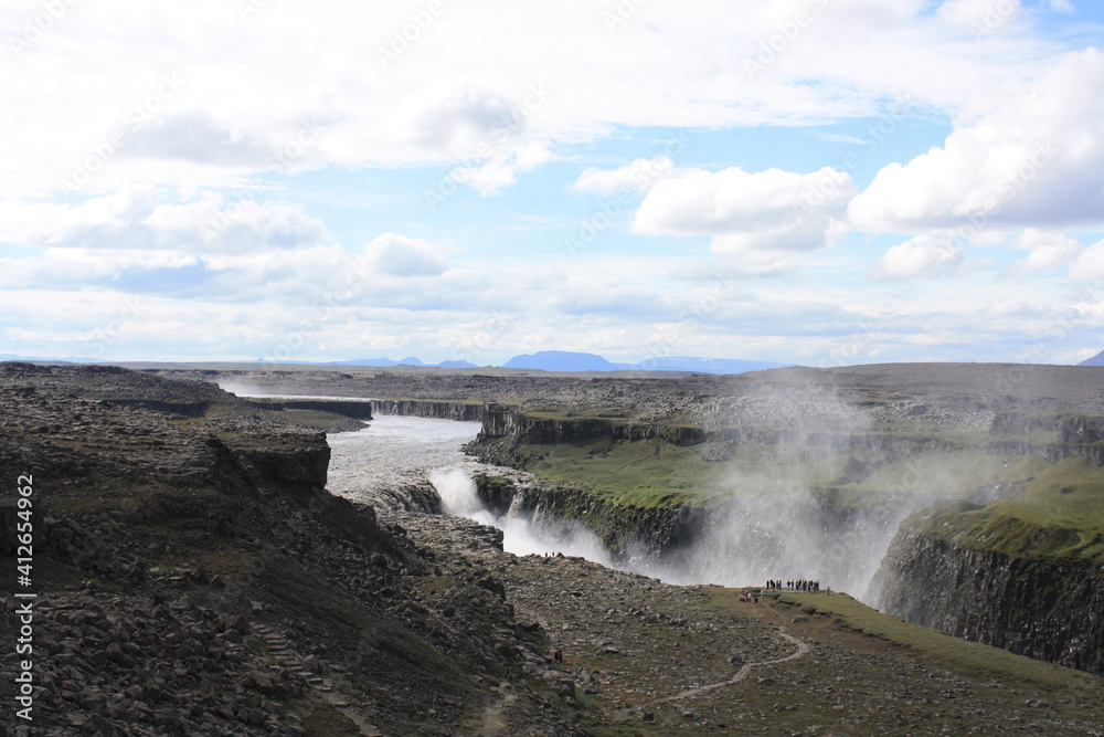 Cascada de Dettifoss, Islandia. Realmente impresionante. Cascada de Dettifoss, Islandia. Realmente impresionante.