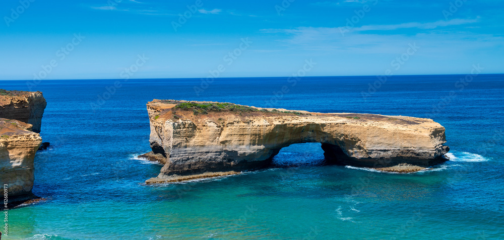 Fototapeta premium London Bridge along the Great Ocean Road, Australia