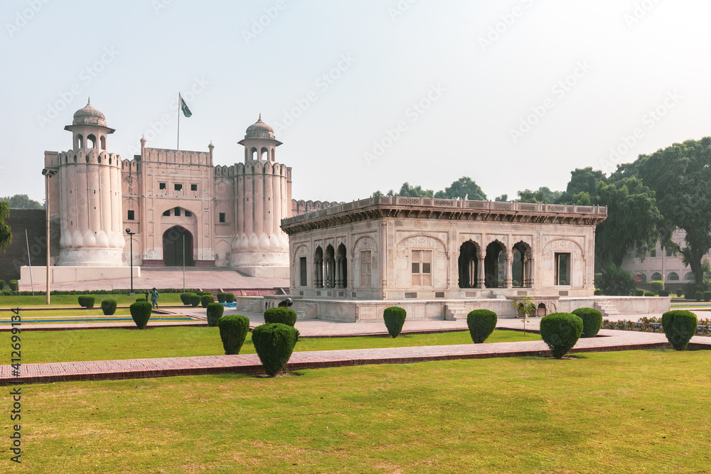 Lahore, Pakistan : Lahore Fort gate