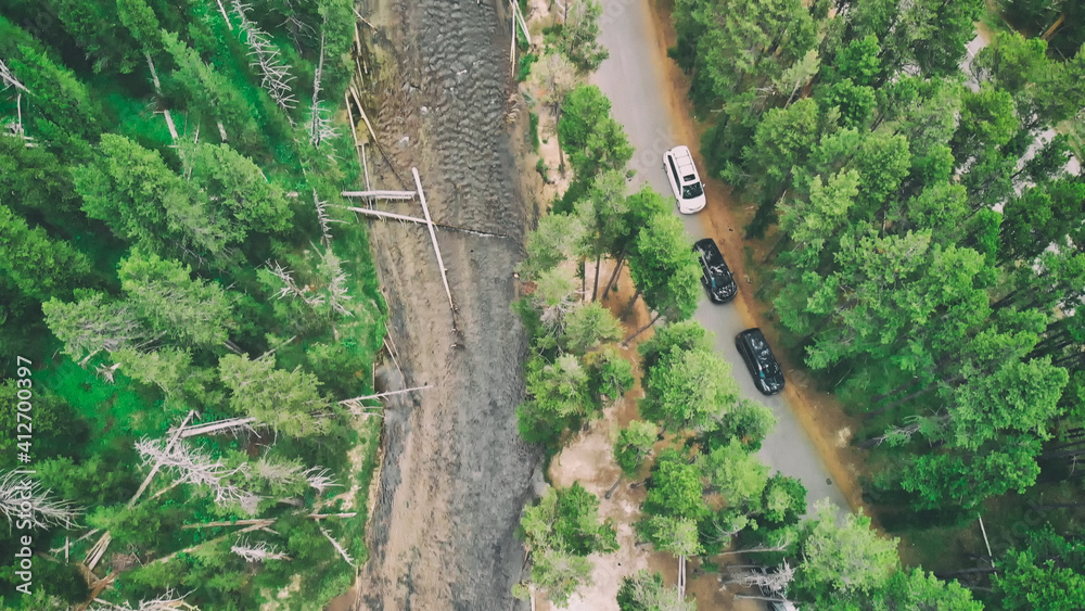 Naklejka premium Aerial view of Yellowstone River and Forest in summer season, USA