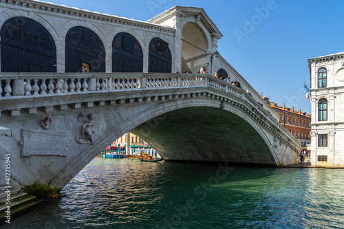 The Rialto Bridge on the Grand Canal, one of the most visited landmarks of Venice, Italy © Francesco Bonino