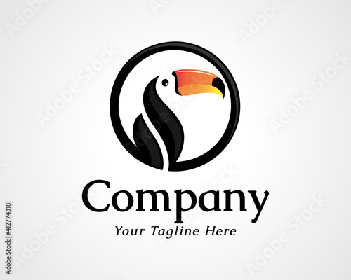 simple toucan bird in circle logo icon symbol design illustration inspiration
