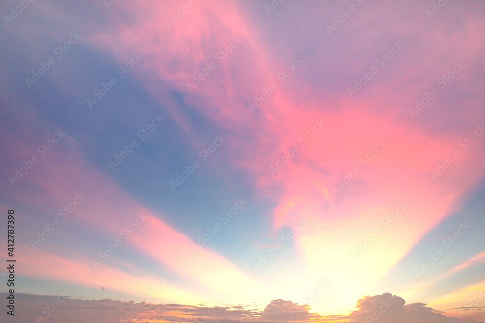  Evening sky Shine new day for Heaven,The light from heaven from the sky is a mystery,In twilight golden atmosphere,Modern sheet structure design,New Banner Business Web Template 2021 Natural colors