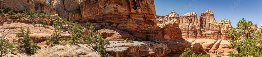 Wide shot of mesas and buttes in canyonlands national park at sunny day in Utah, America