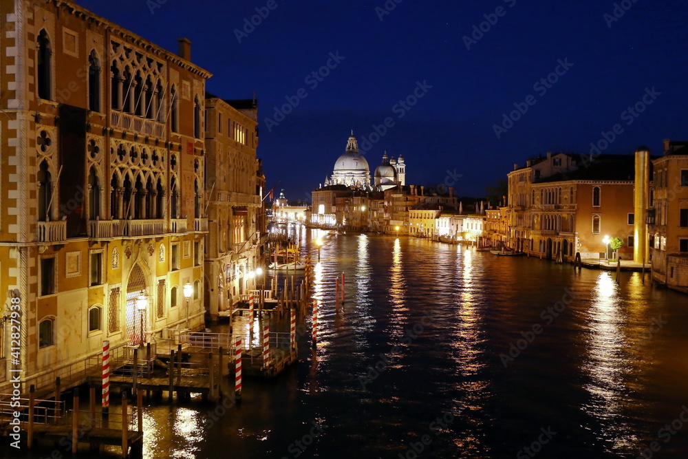 

75 / 1024

Venice by night, view of the Canale Grande and Santa Maria della Salute