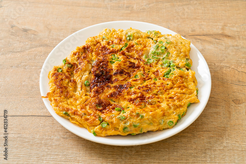 omelet with long beans or cow-pea