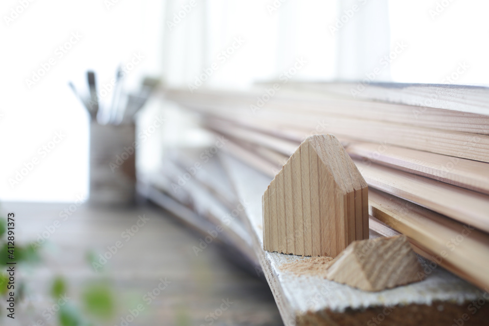 DIYの木工道具と木材