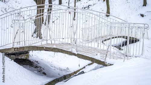 park zdrojowy w jastrzębiu Zdroju na Śląsku w Polsce zimą