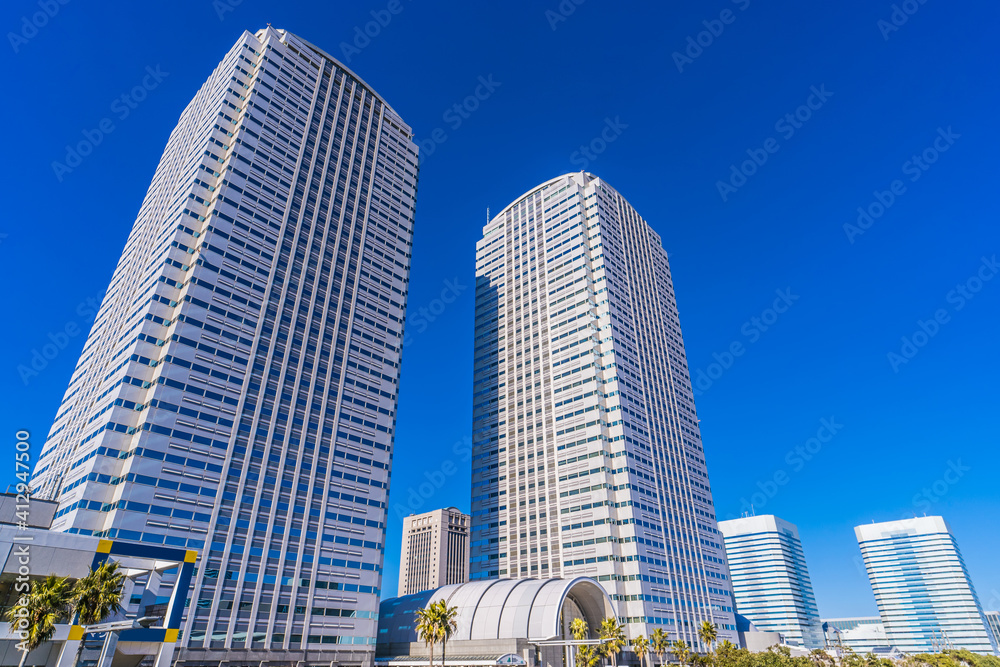 幕張新都心、業務研究地区の高層ビル群・千葉県/日本