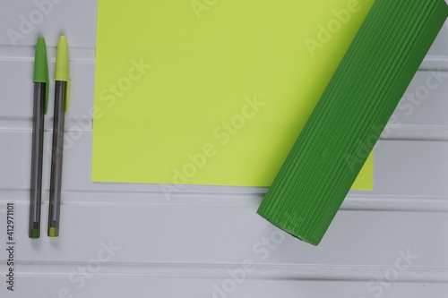 Kartka żółta arkusz papieru