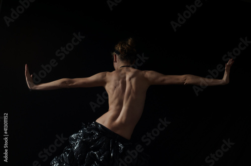 Dancer back naked