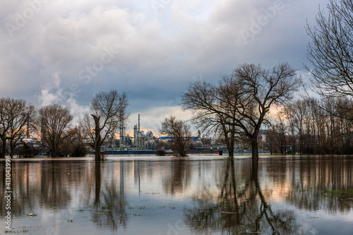 Flood on the Rhine near Cologne, Germany. © Bernhard