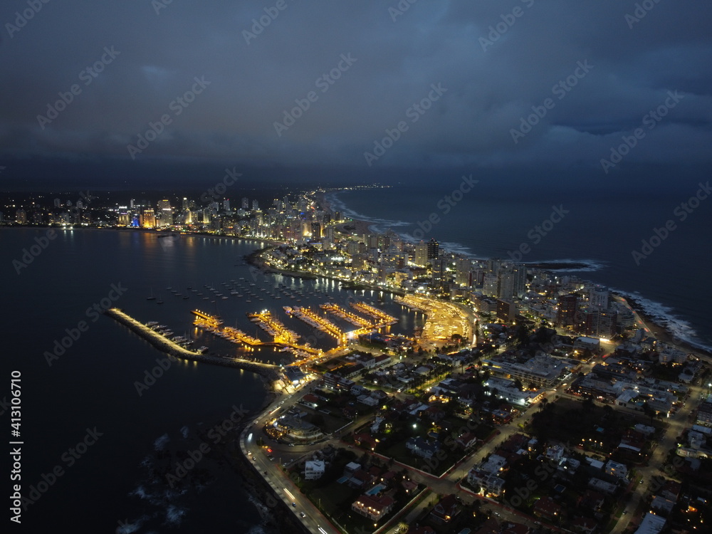 Fototapeta premium view of the city