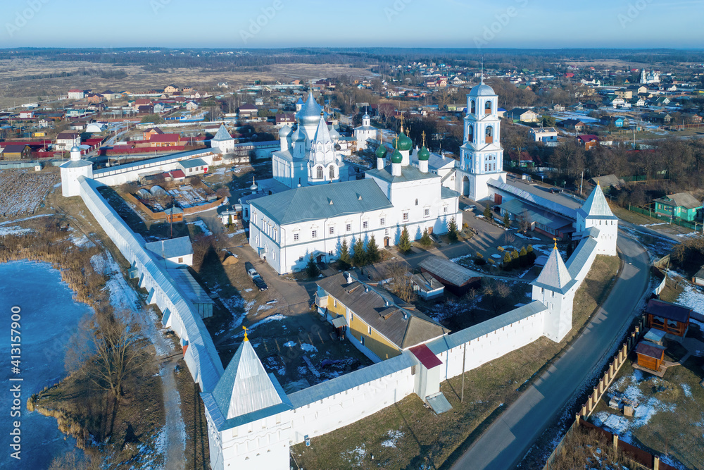 Obraz premium Aerial view of Nikitsky Monastery at sunny winter day. Pereslavl-Zalessky, Yaroslavl Oblast, Russia.