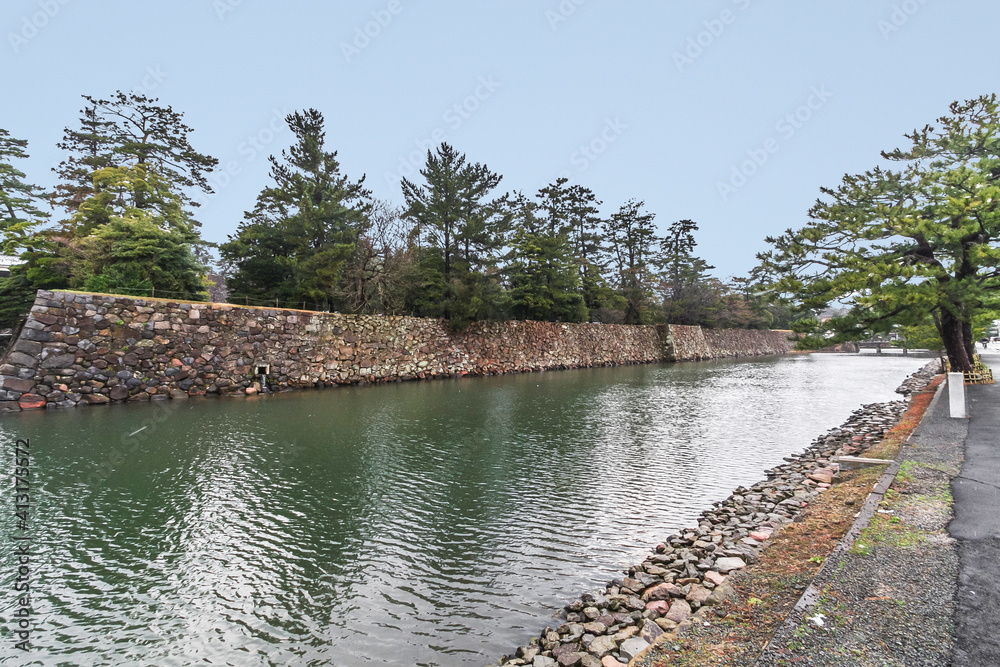 冬の松江城の風景