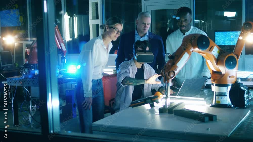 Scientists are experimenting with a robot in virtual reality