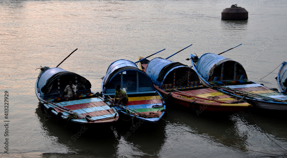 Obraz premium Boats on the river