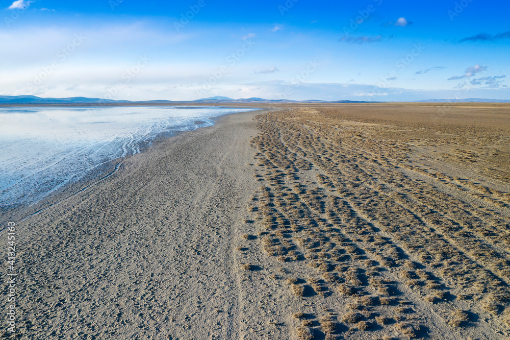 Fototapeta premium Lake dried because of the global warming. Seyfe Lake, in Turkey.