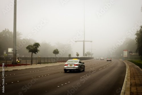 Fotografija Dubai roads in a foggy weather