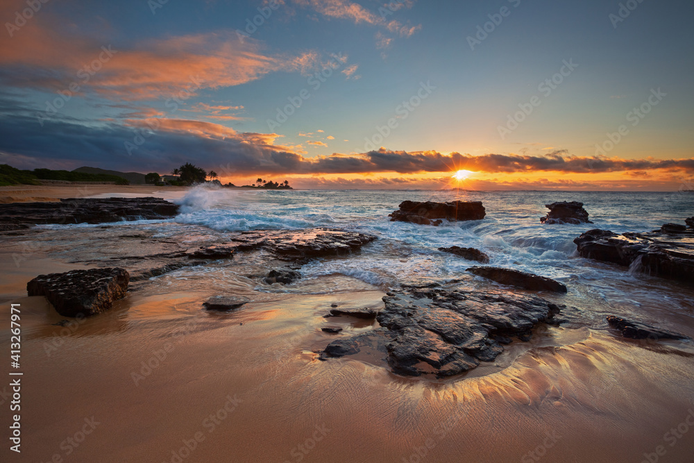 Fototapeta premium sunrise from Sandy Beach, Oahu, Hawaii