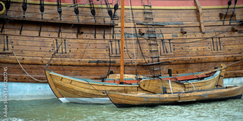 Fotografi Batavia   Teilansicht mit Beibooten