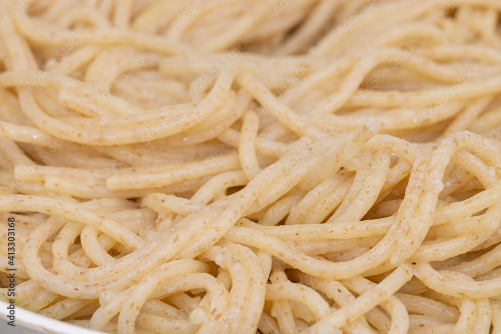 Cooked spaghetti with whole wheat flour Cooked spaghetti with whole wheat flour