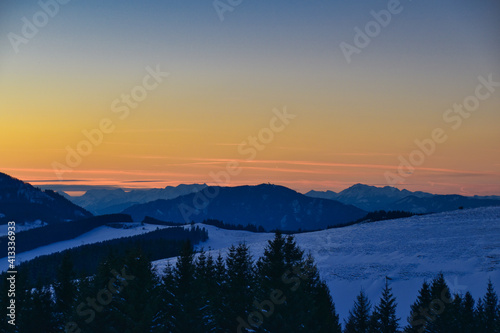 Sonnenuntergang über der Rennfeld und Hochschwab von der Sommeralm, Steiermark, Österreich