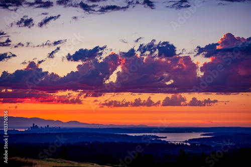 spectacular seattle sunset