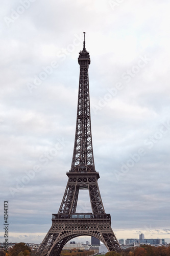 Fototapeta Naklejka Na Ścianę i Meble -  Eiffel tower as seen from Trocadero place, Paris, France.