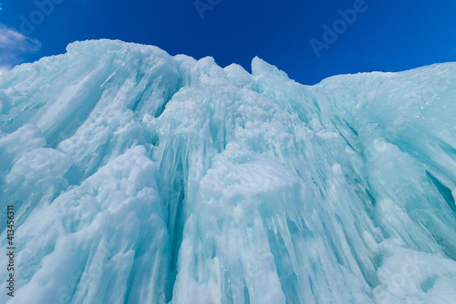 北海道冬の風景 支笏湖の氷濤まつり 