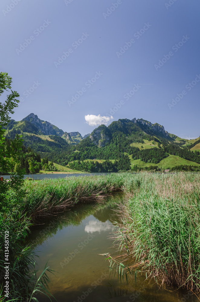 Schwarzsee, Lac noir, Canton de Fribourg, Suisse
Schwarzsee, Lac noir, Canton de Fribourg, Suisse