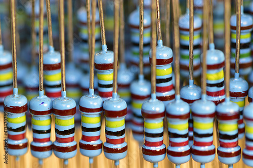 Top view of the rows of resistors.